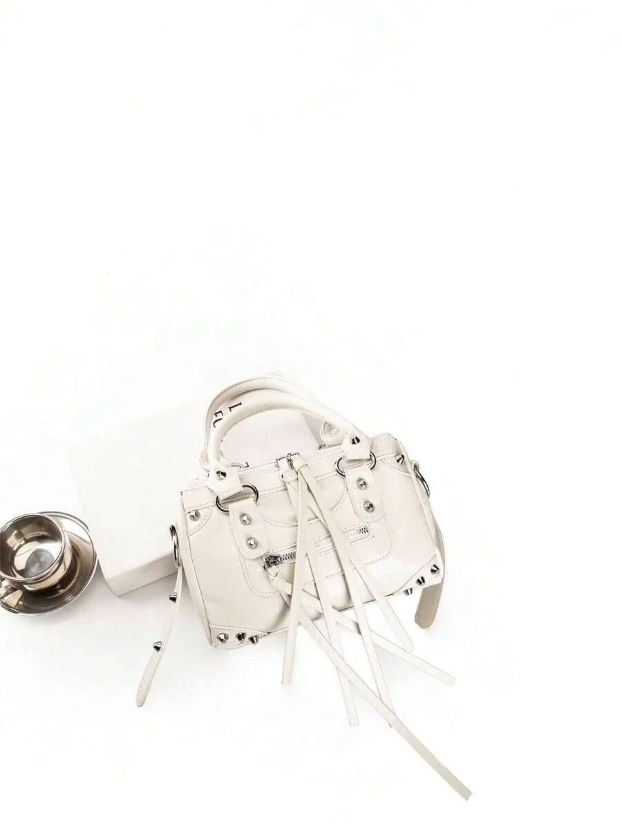 bolsos con tachuelas