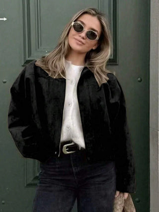 Elegante, chic y ligera chaqueta bomber para damas