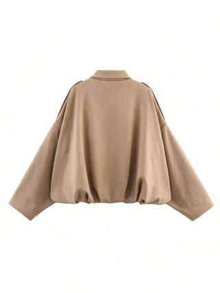 Elegante, chic y ligera chaqueta bomber para damas