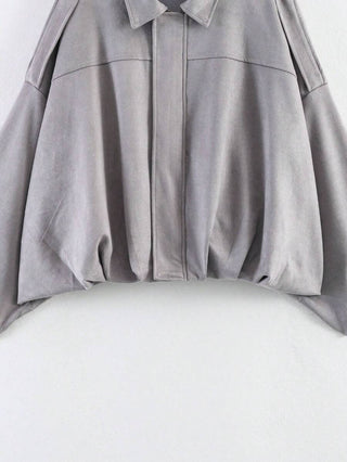 Elegante, chic y ligera chaqueta bomber para damas