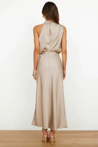 Marina | Vestido con escote americano