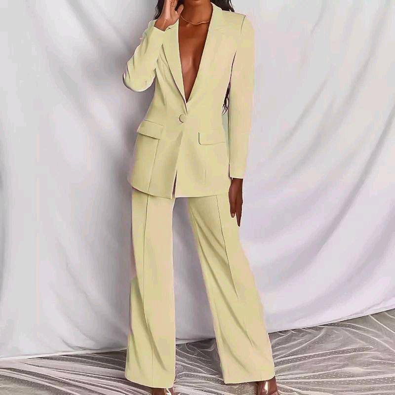 TRAJE MOON