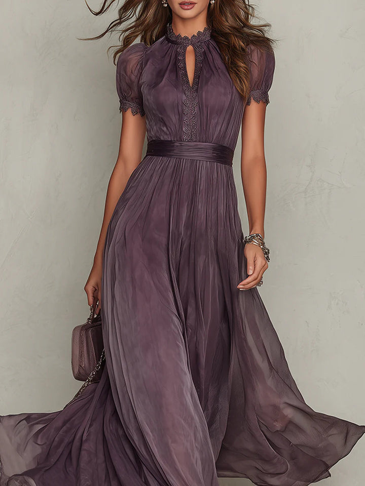 Flavia - Vestido largo morado con escote en forma de gota y borde de encaje de gasa