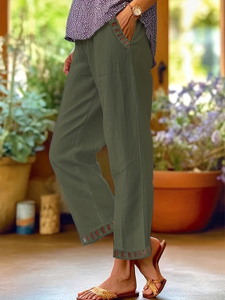 Wren – Pantalones Cropped Relax con Detalles en Contraste