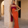 Zahara | Vestido en naranja con escote en rojo